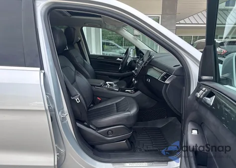 2017 Mercedes-Benz Gls 450 4Matic z USA, uszkodzony, nr VIN 4JGDF6EE6HA746672